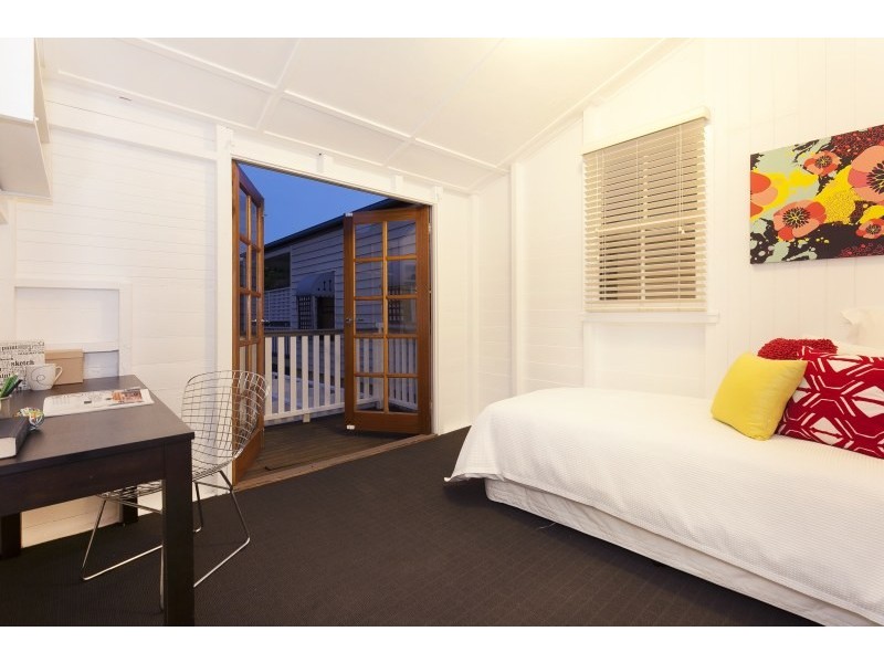 18 Ivy Street, Toowong QLD 4066