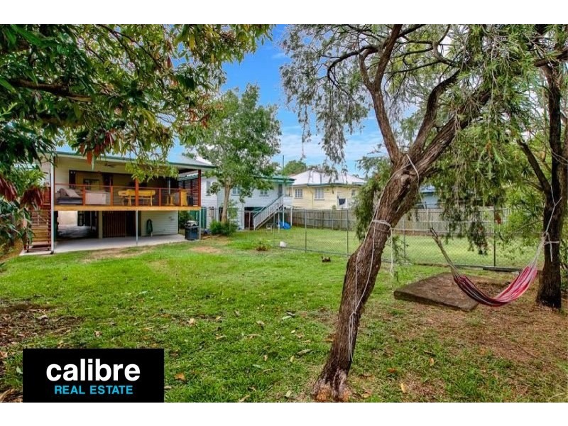 12 Evans Street, Kedron QLD 4031