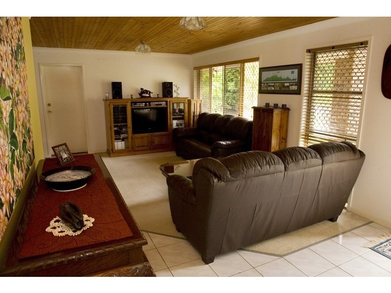 80 Glengarry Road, Keperra QLD 4054