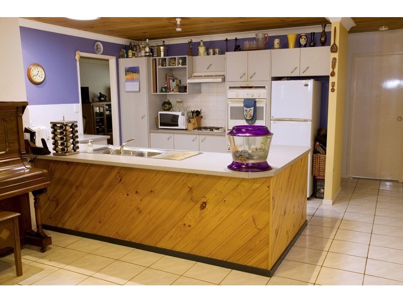 80 Glengarry Road, Keperra QLD 4054