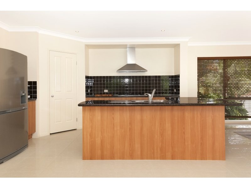 38 Dalewood Place, Moggill QLD 4070