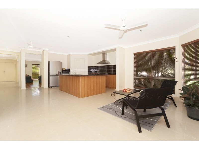 38 Dalewood Place, Moggill QLD 4070
