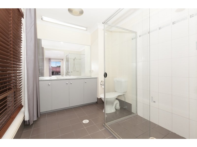 38 Dalewood Place, Moggill QLD 4070