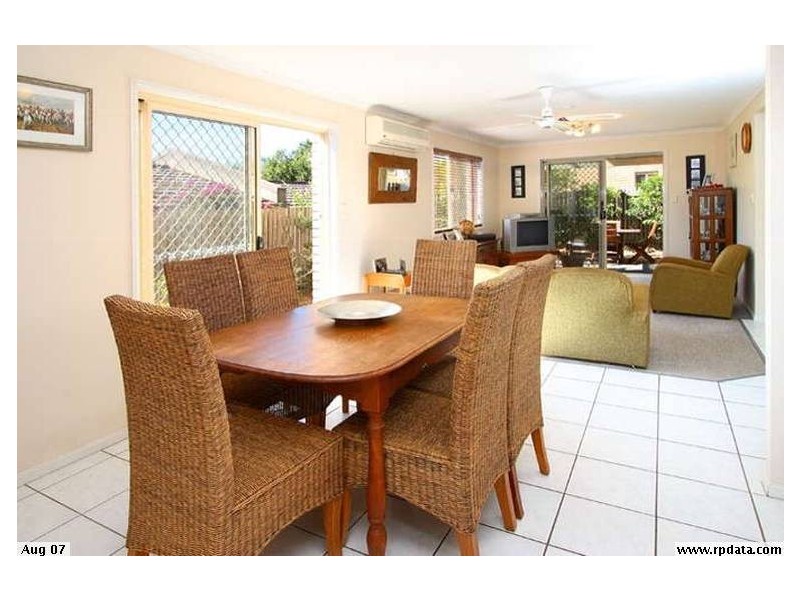 2/24 Cambridge Street, Carina Heights QLD 4152