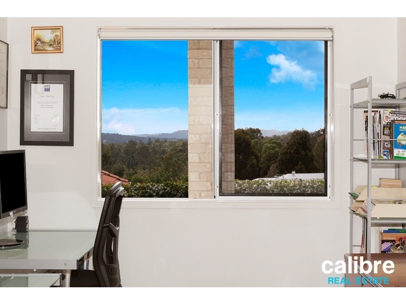 23 Rise Place, Moggill QLD 4070