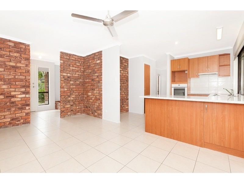 4 Kerria Street, Bellbowrie QLD 4070