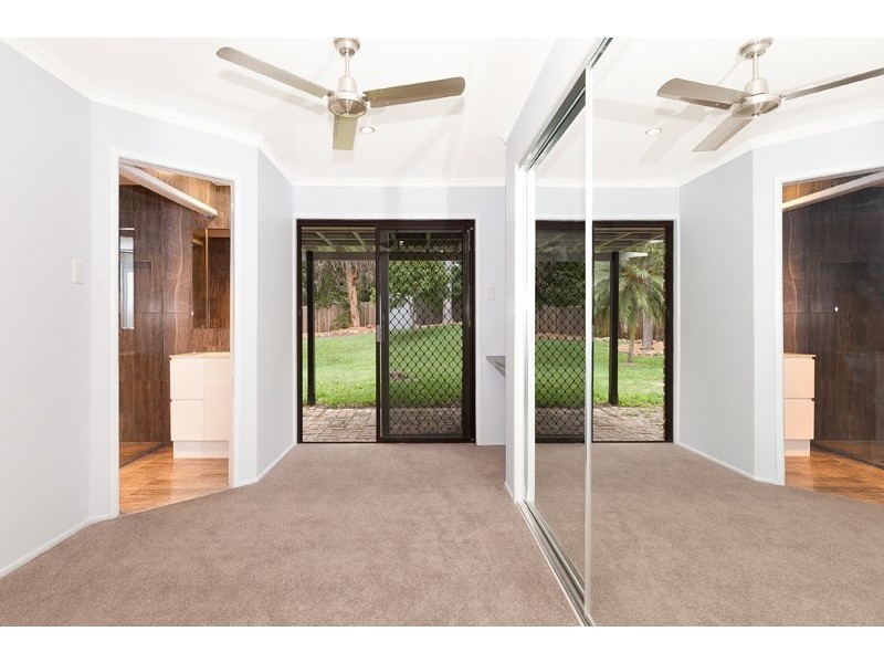 4 Kerria Street, Bellbowrie QLD 4070