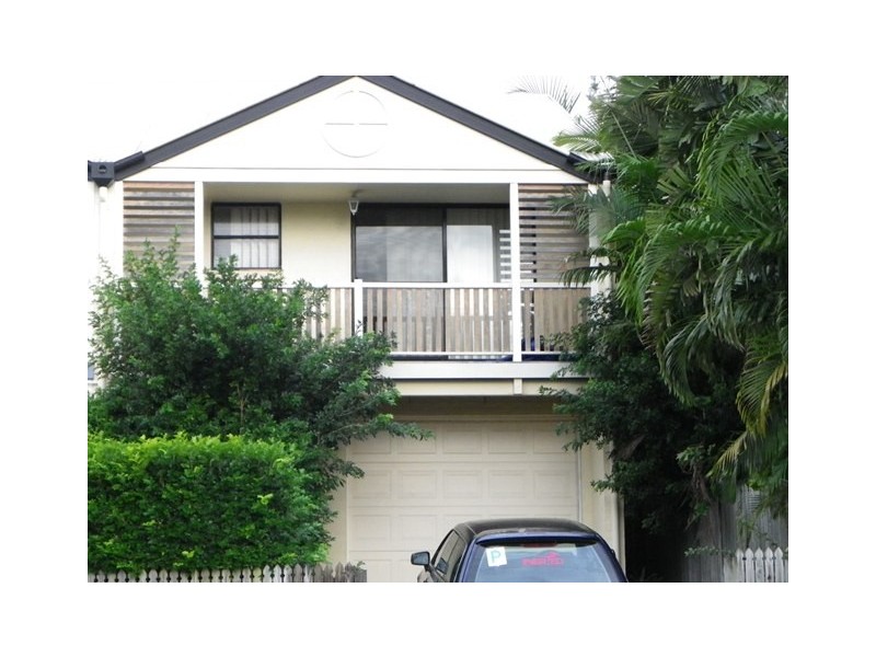 6A Thrushton Street, Greenslopes QLD 4120