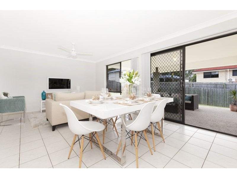 7 Willow Place, Heathwood QLD 4110