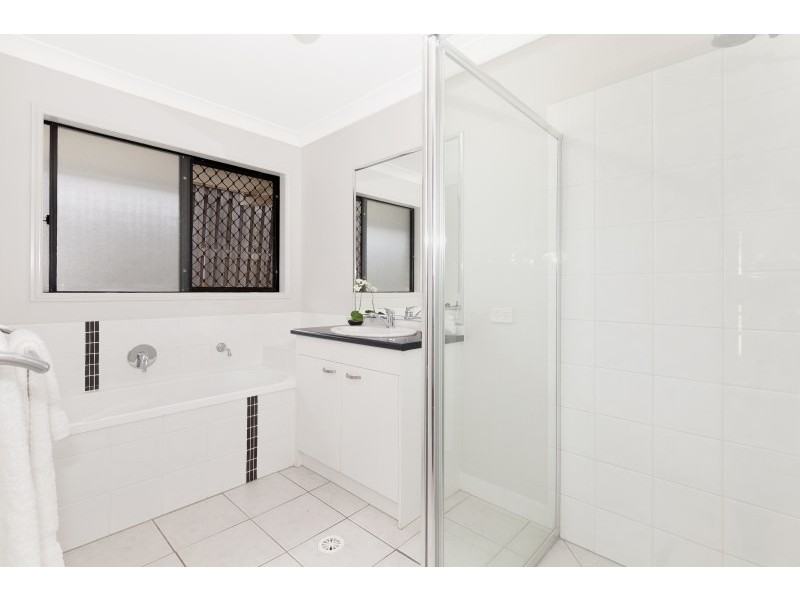 7 Willow Place, Heathwood QLD 4110