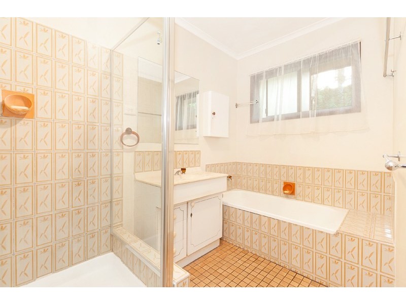 12 Pinkwood Street, Bellbowrie QLD 4070