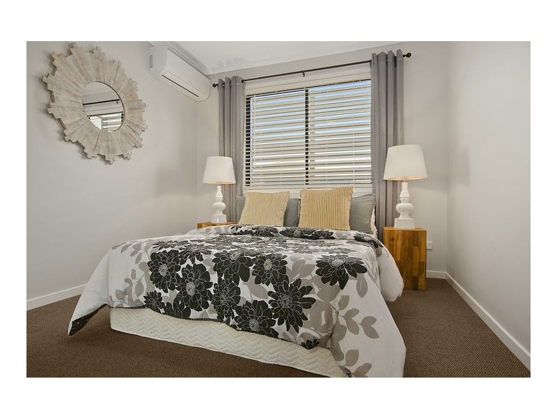 65B Cedar Street, Greenslopes QLD 4120