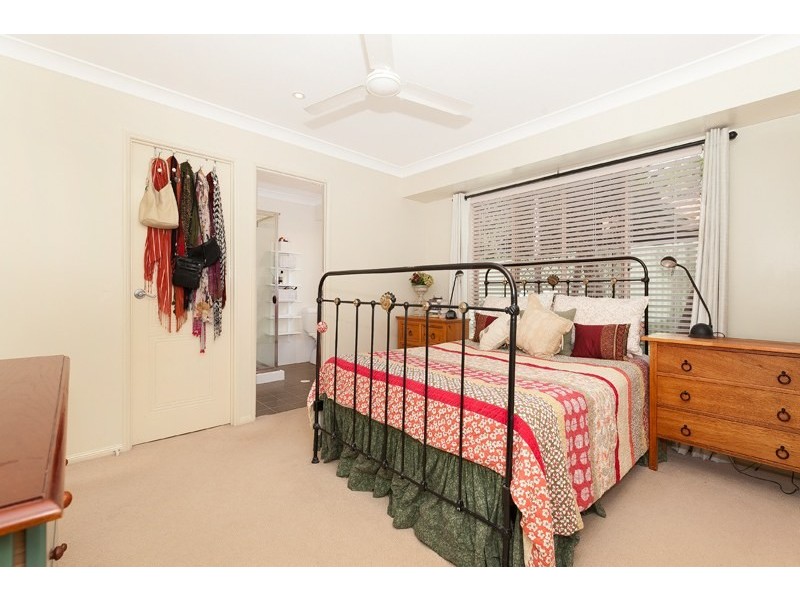 4 Palm Court, Bellbowrie QLD 4070