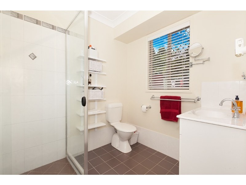 4 Palm Court, Bellbowrie QLD 4070