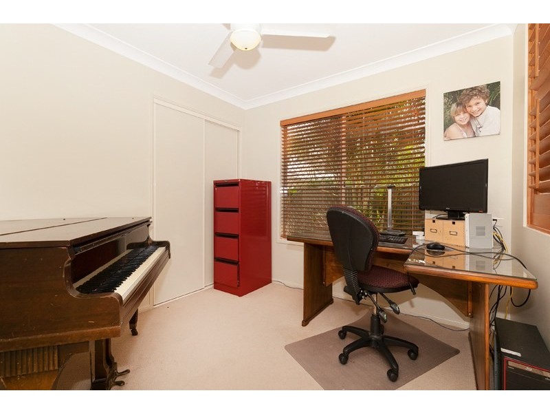 4 Palm Court, Bellbowrie QLD 4070