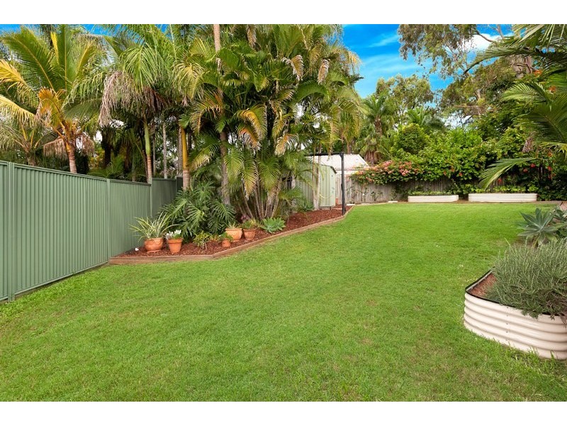 4 Palm Court, Bellbowrie QLD 4070