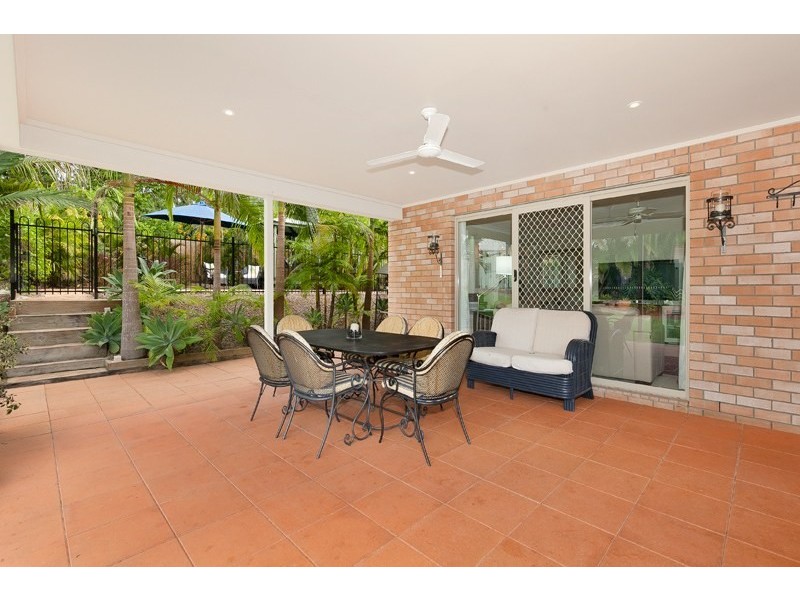 4 Palm Court, Bellbowrie QLD 4070