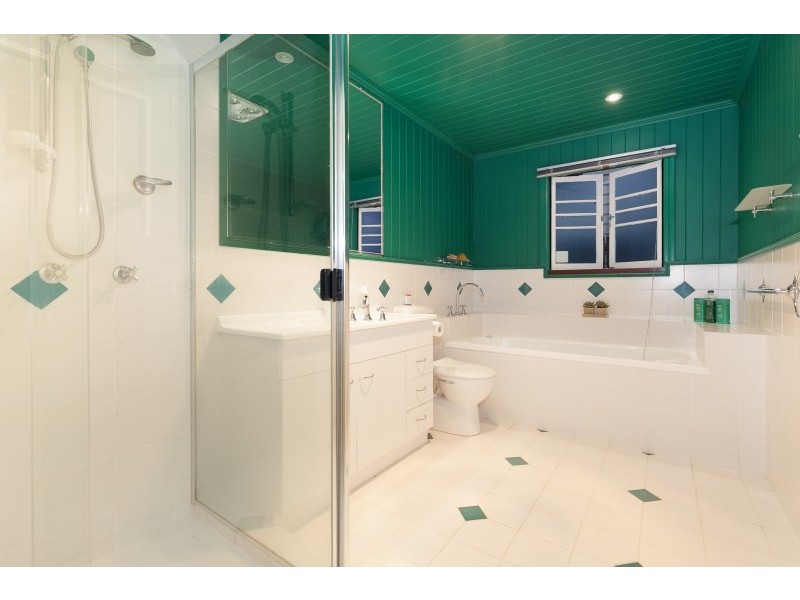 27 Newbery Street, Newmarket QLD 4051