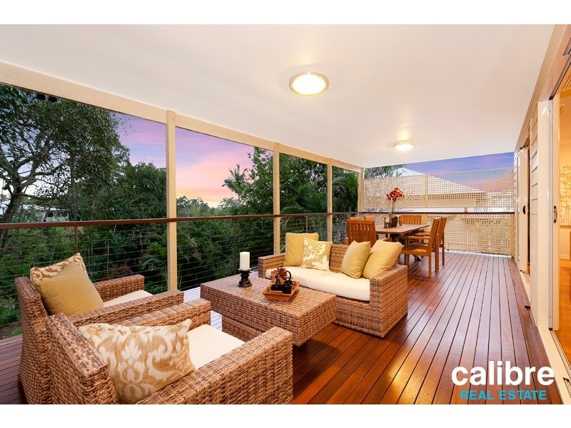 9 View Parade, Ashgrove QLD 4060