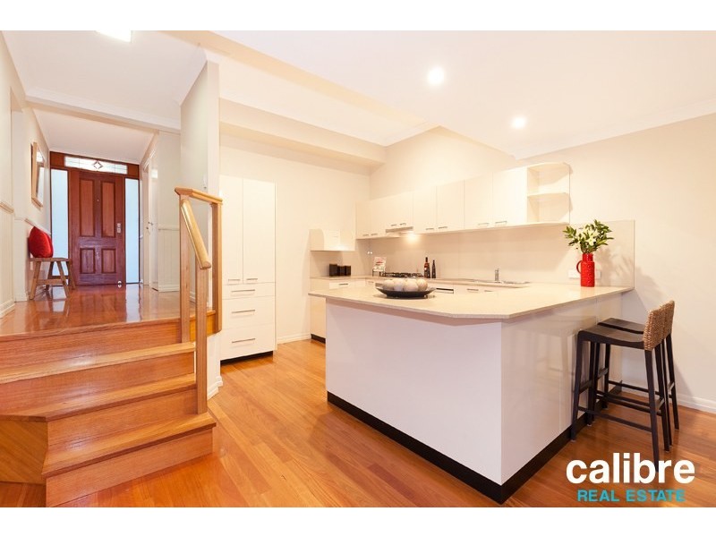 9 View Parade, Ashgrove QLD 4060
