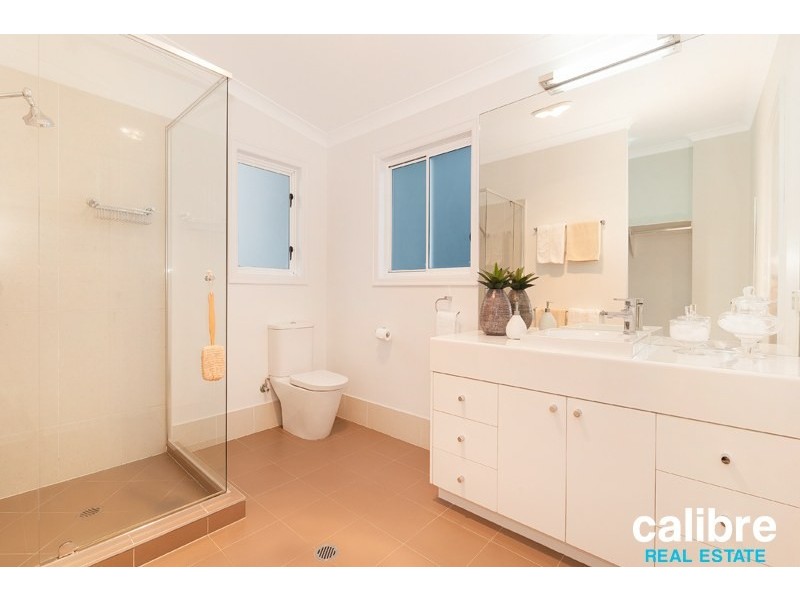 9 View Parade, Ashgrove QLD 4060