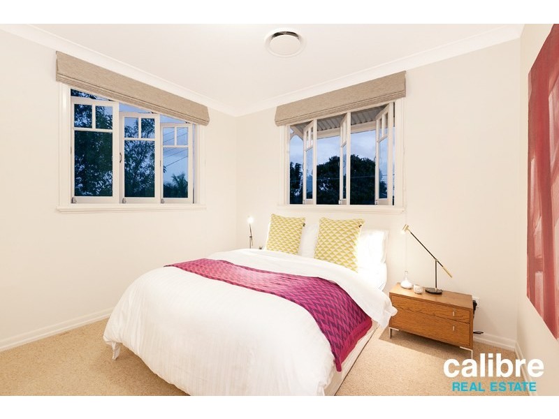 9 View Parade, Ashgrove QLD 4060