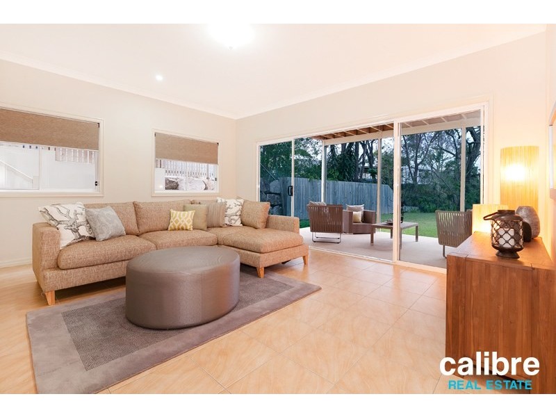 9 View Parade, Ashgrove QLD 4060