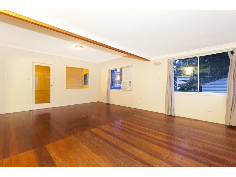 27 Kiama Street, Wavell Heights QLD 4012