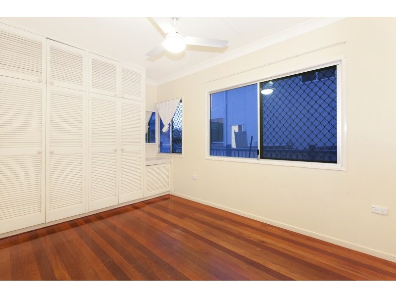 27 Kiama Street, Wavell Heights QLD 4012