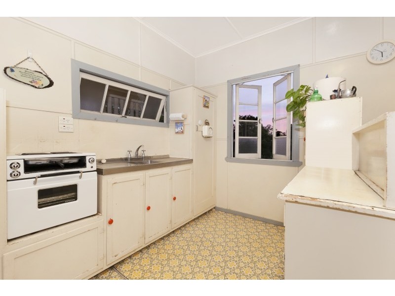 1084 Moggill Road, Kenmore QLD 4069