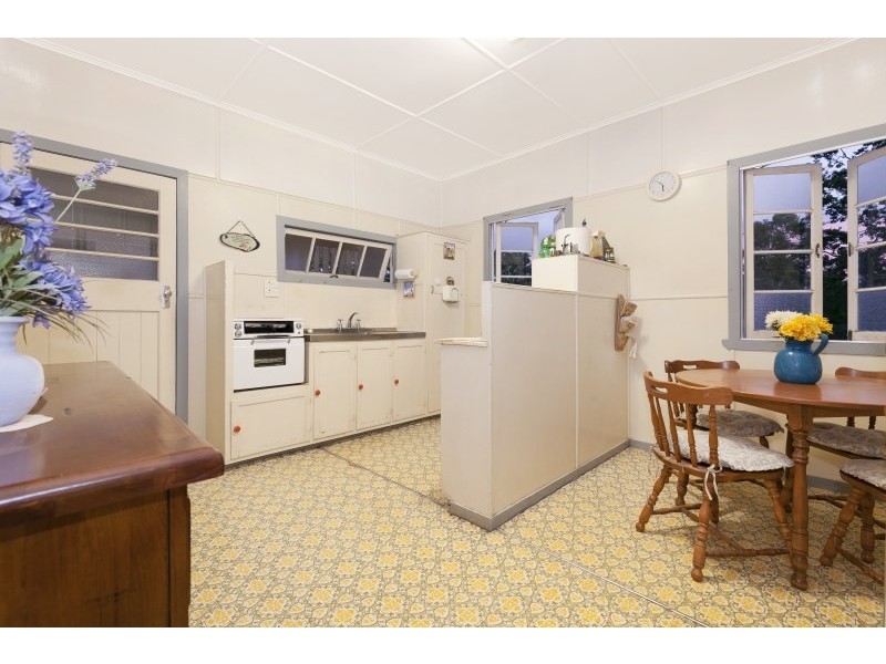 1084 Moggill Road, Kenmore QLD 4069