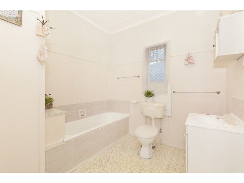 1084 Moggill Road, Kenmore QLD 4069