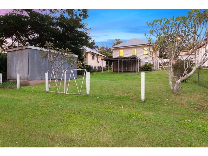 1084 Moggill Road, Kenmore QLD 4069