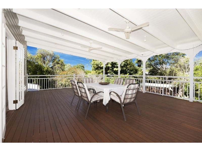 9 Sinclair Street, Newtown QLD 4305