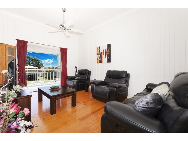 9 Sinclair Street, Newtown QLD 4305