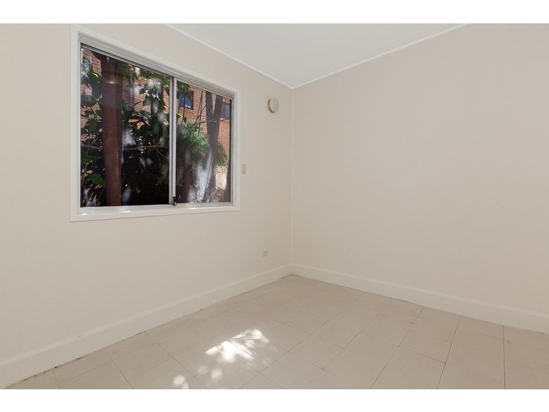 31 Earl Street, Greenslopes QLD 4120