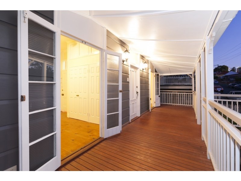 33 Woolcock Street, Red Hill QLD 4059