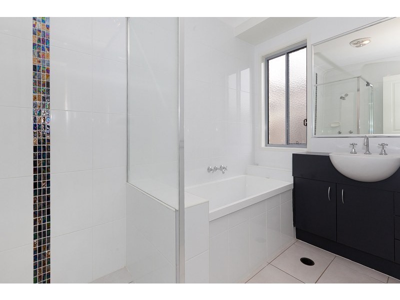 13 Grand Canyon Drive, Springfield Lakes QLD 4300