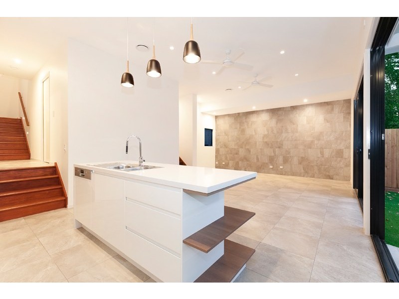 1/23 Albert Street, Woolloongabba QLD 4102