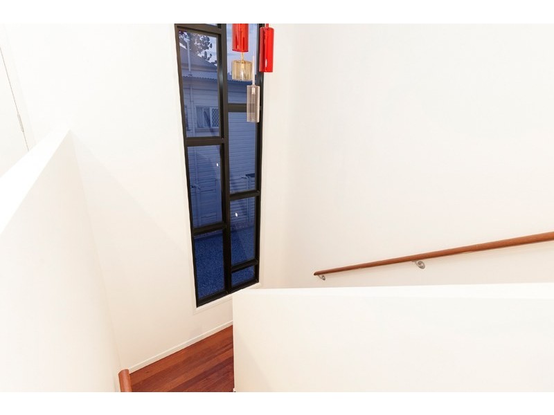 2/23 Albert Street, Woolloongabba QLD 4102