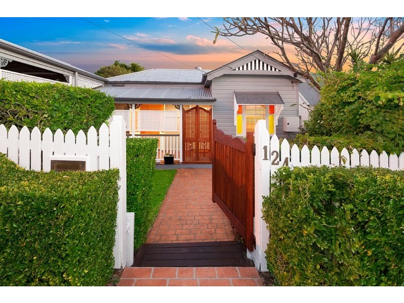 124 Abuklea Street, Newmarket QLD 4051