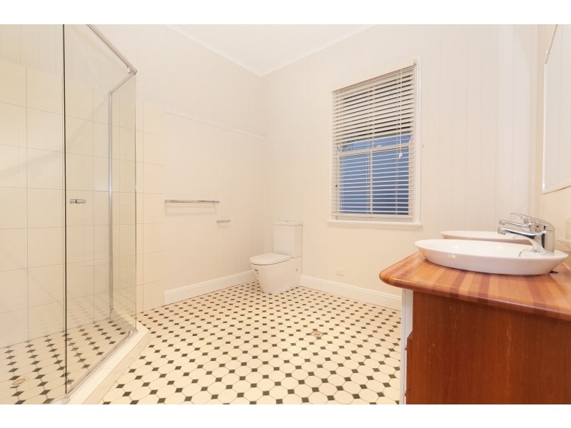 124 Abuklea Street, Newmarket QLD 4051