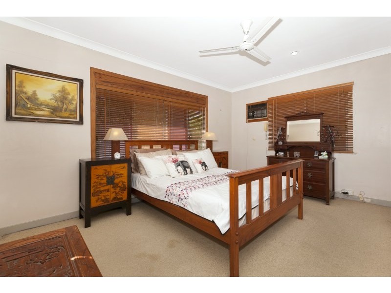 24 Reuben Street, Stafford QLD 4053