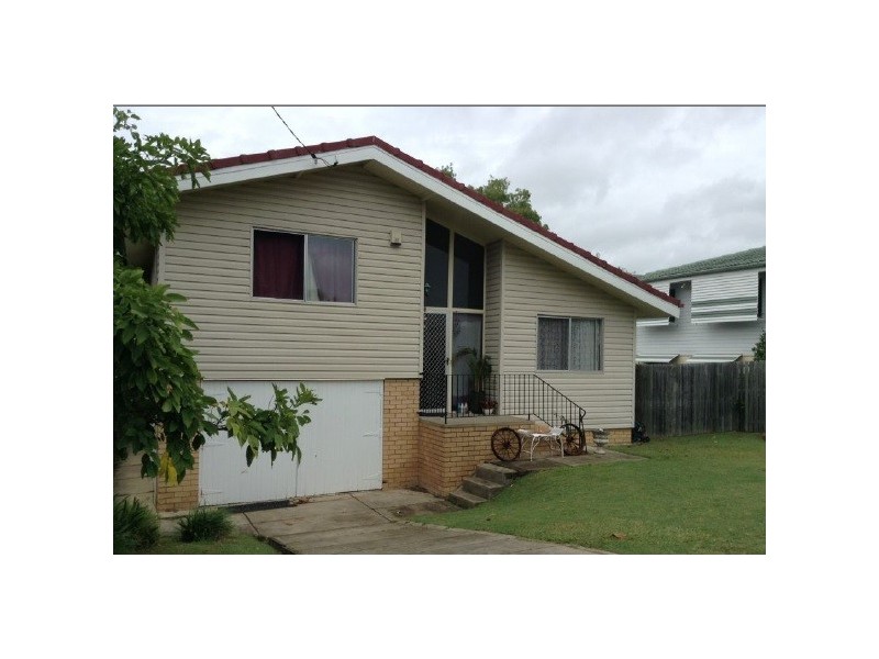 57 Illuta Avenue, Ferny Hills QLD 4055