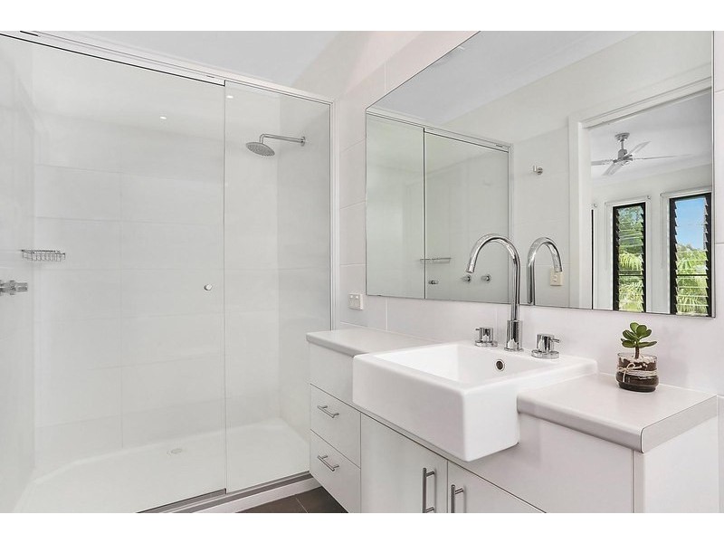 100 Sibley Road, Wynnum West QLD 4178