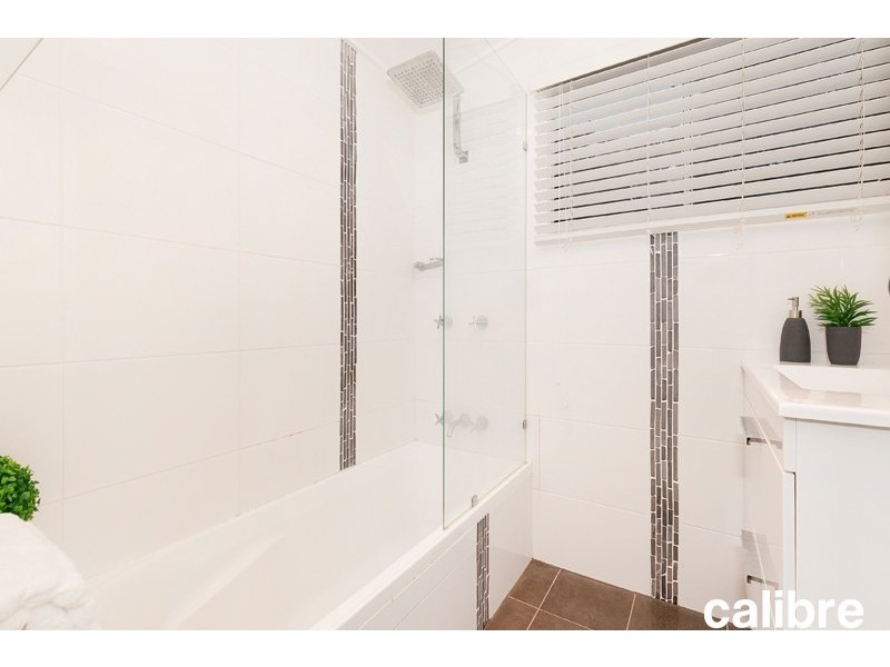 20 Dover Street, Red Hill QLD 4059