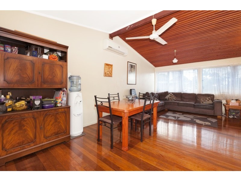 19 Strathdale Street, Aspley QLD 4034