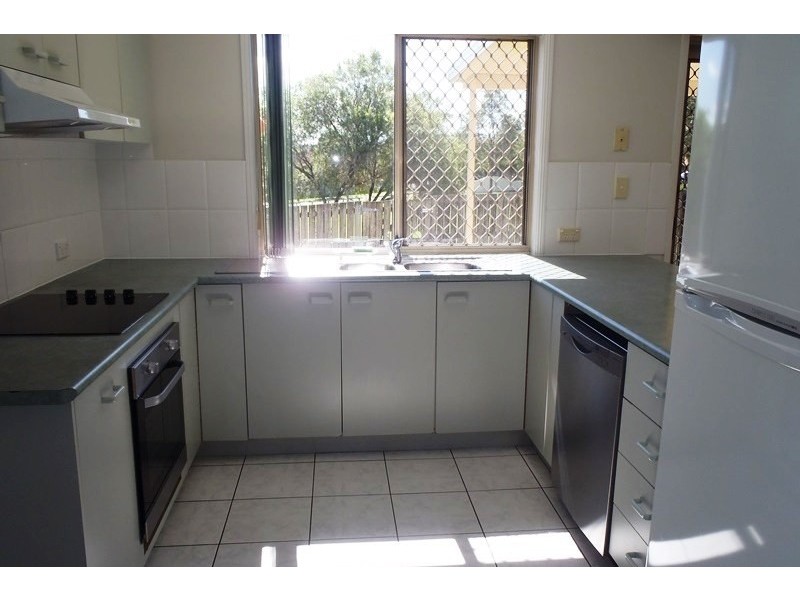 10 Larrell Close, Eight Mile Plains QLD 4113