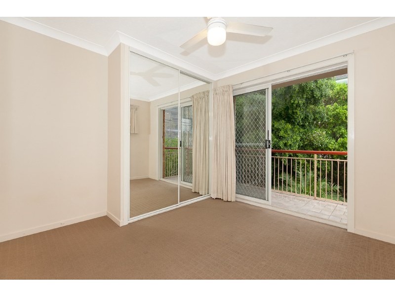 2/9 Walsh Street, Milton QLD 4064