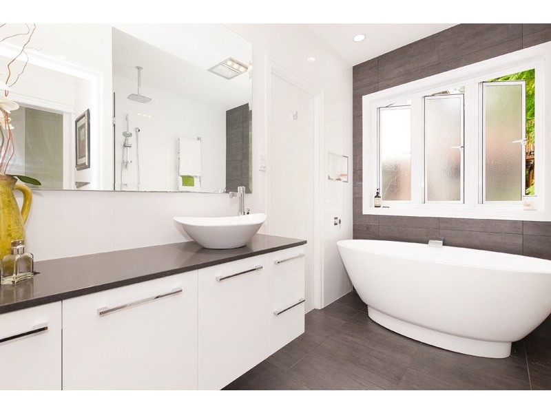 32 Glenrosa Road, Red Hill QLD 4059